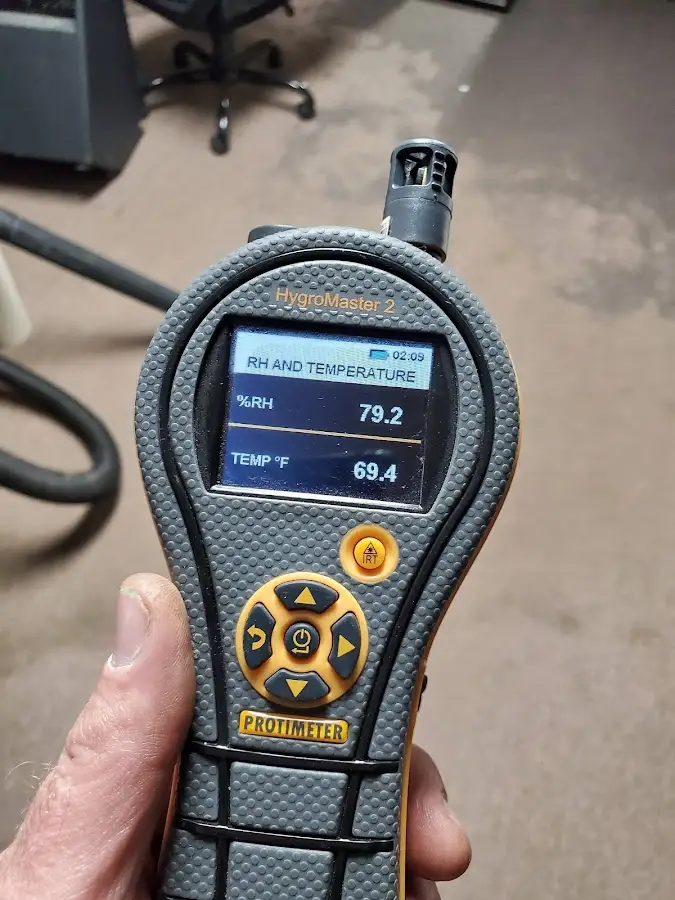 Moisture meter humidity assessment for Mold Remediation & Removal in North Lynnwood